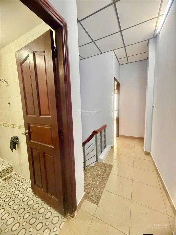 Bán nhà 1 lầu giá 5 tỷ cách lvt 20m phường cát lái tphcm