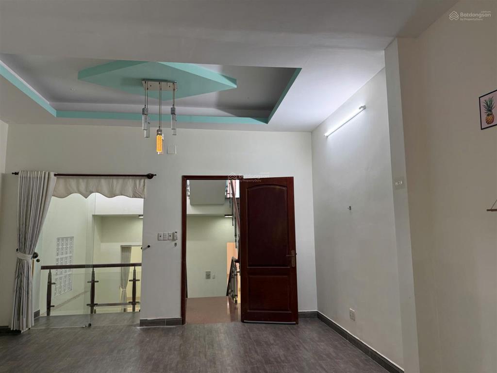 Nhà mặt tiền kinh doanh sầm uất, đoạn được xây cao tầng, hướng gần sông, thông tin thật 100%