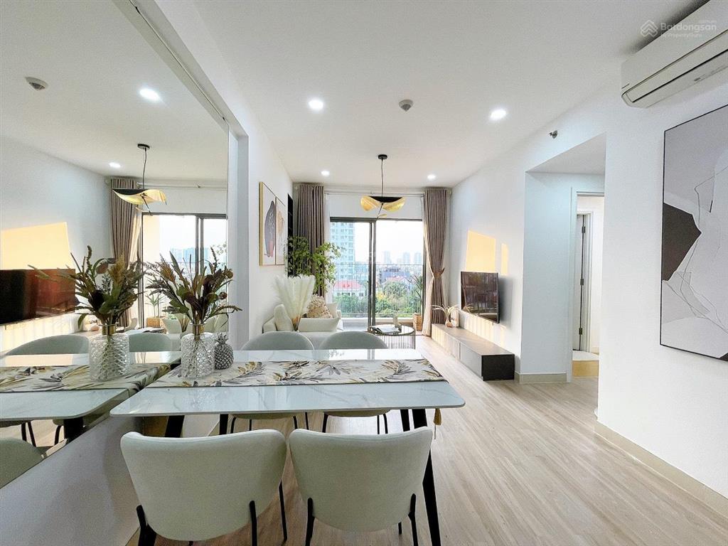 Bán gấp ch the vista, q. 2, 101m2, 2pn, giá 8,8 tỷ, nt cao cấp, sh, free suất để xe, vị trí đắc địa