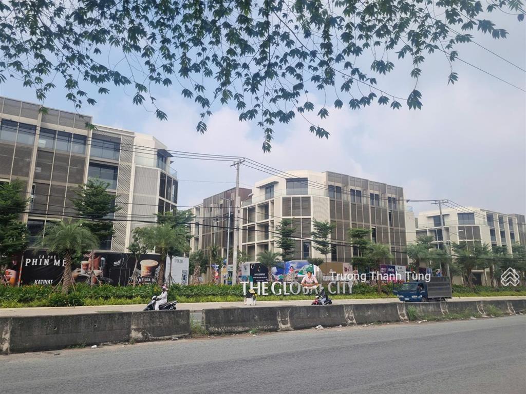 Bán đất mặt tiền đường đỗ xuân hợp đối diện global city. sổ hồng riêng. giá 300tr/m2