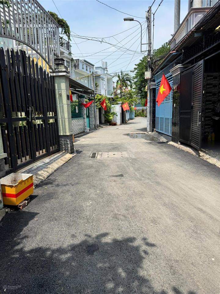 Cần bán lô đất mt đường 14 ra nguyễn duy trinh và lê văn thịnh phường bình trưng tây q2 cũ