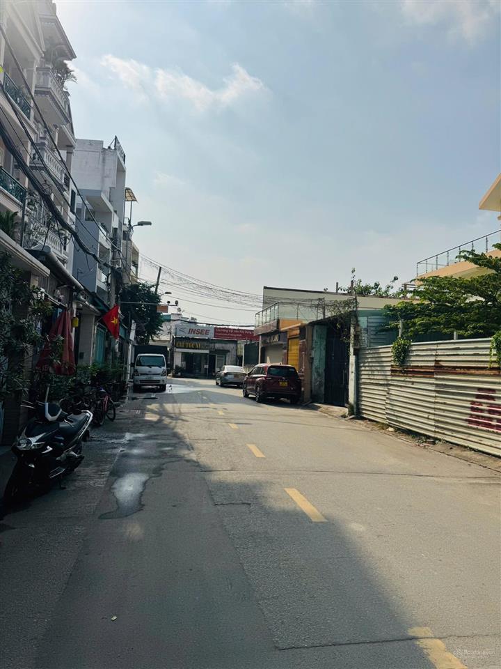 Chính chủ gửi bán nhà mặt đường 28 ra lê văn thịnh phường cát lái q2 cũ