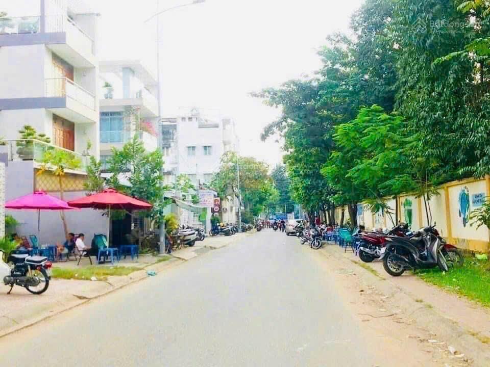Chính chủ gửi bán nhanh lô đất đẹp khu dự án sau lưng bv lê văn thịnh p. bình trưng tây q2 cũ