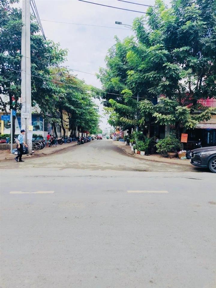 Chính chủ gửi bán nhanh lô đất đẹp khu dự án sau lưng bv lê văn thịnh p. bình trưng tây q2 cũ