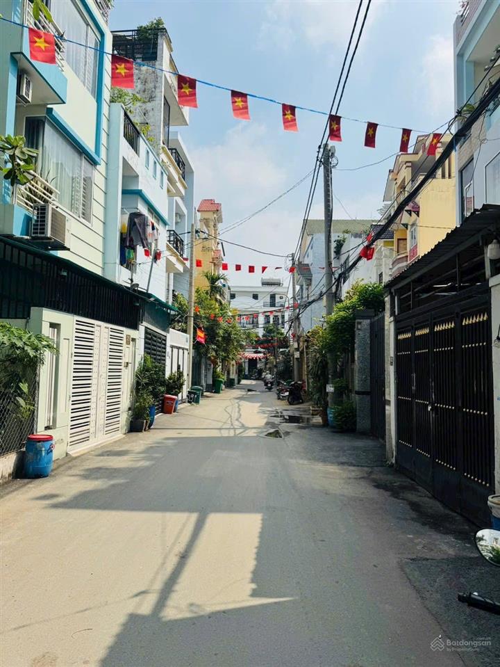 Cần bán lô đất mt đường 42, phường bình trưng tây, q2 cũ tp. hcm