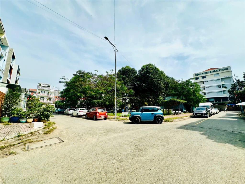 Cần bán lô đất mt đường 42, phường bình trưng tây, q2 cũ tp. hcm