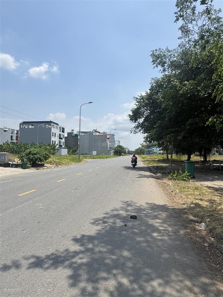 Chính chủ gửi bán lô đất đẹp mặt tiền đường nguyễn văn kỉnh phường thạnh mỹ lợi q2 cũ