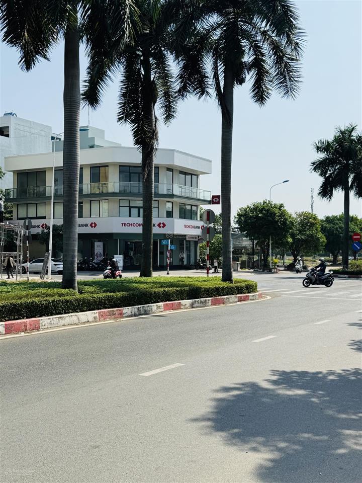 Chính chủ gửi bán lô đất mt đường 30m phường dĩ an tp. hcm