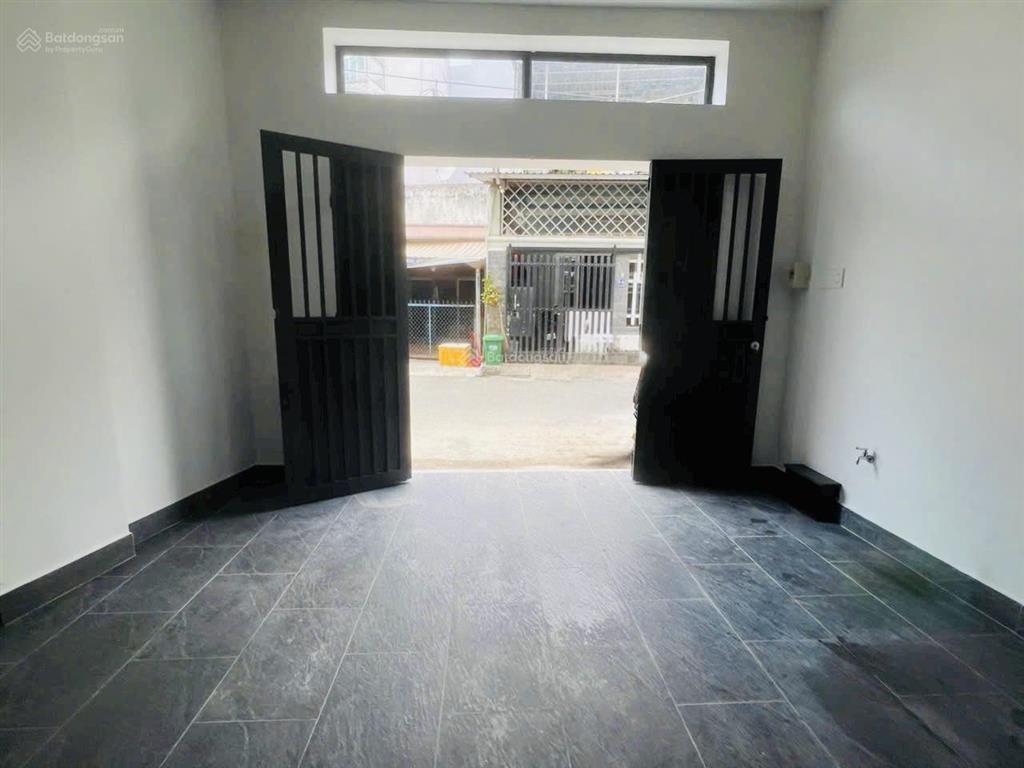 Chính chủ gửi căn nhà đẹp đường thông xe oto phường bình trưng tâyq2 cũ