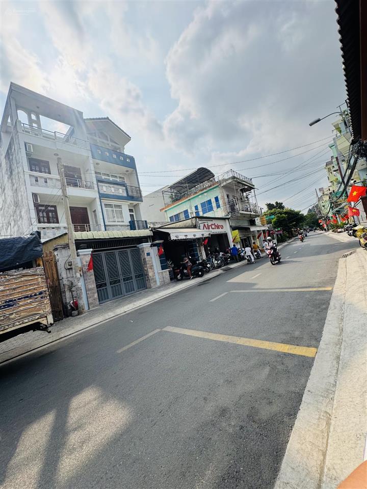 Cần bán lô đất mặt tiền nguyễn tuyển ở.bình trưng tây q2 cũ tp hcm