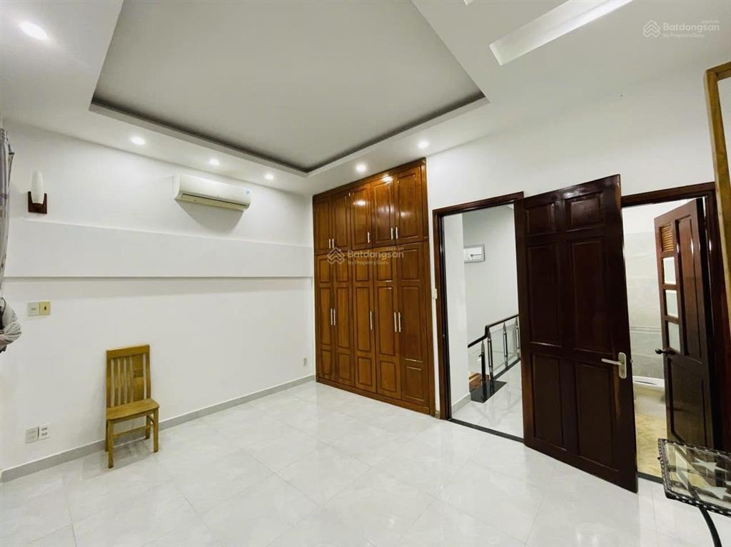 Chính chủ gửi bán nhanh nhà mt đường 39 phường bình trưng tây q2 cũ. tp hcm