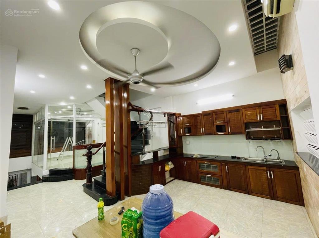Chính chủ gửi bán nhanh nhà mt đường 39 phường bình trưng tây q2 cũ. tp hcm