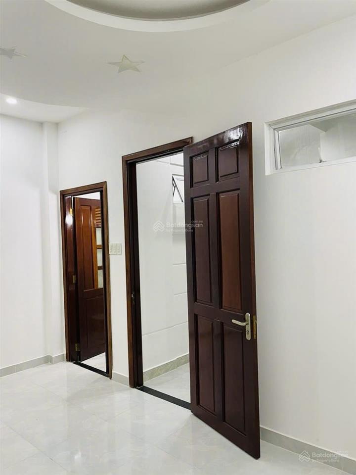 Chính chủ gửi bán nhanh nhà mt đường 39 phường bình trưng tây q2 cũ. tp hcm