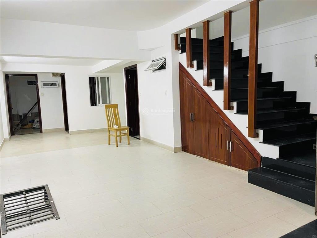 Chính chủ gửi bán nhanh nhà mt đường 39 phường bình trưng tây q2 cũ. tp hcm