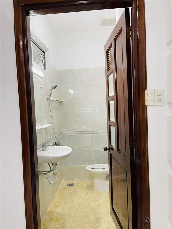 Chính chủ gửi bán nhanh nhà mt đường 39 phường bình trưng tây q2 cũ. tp hcm