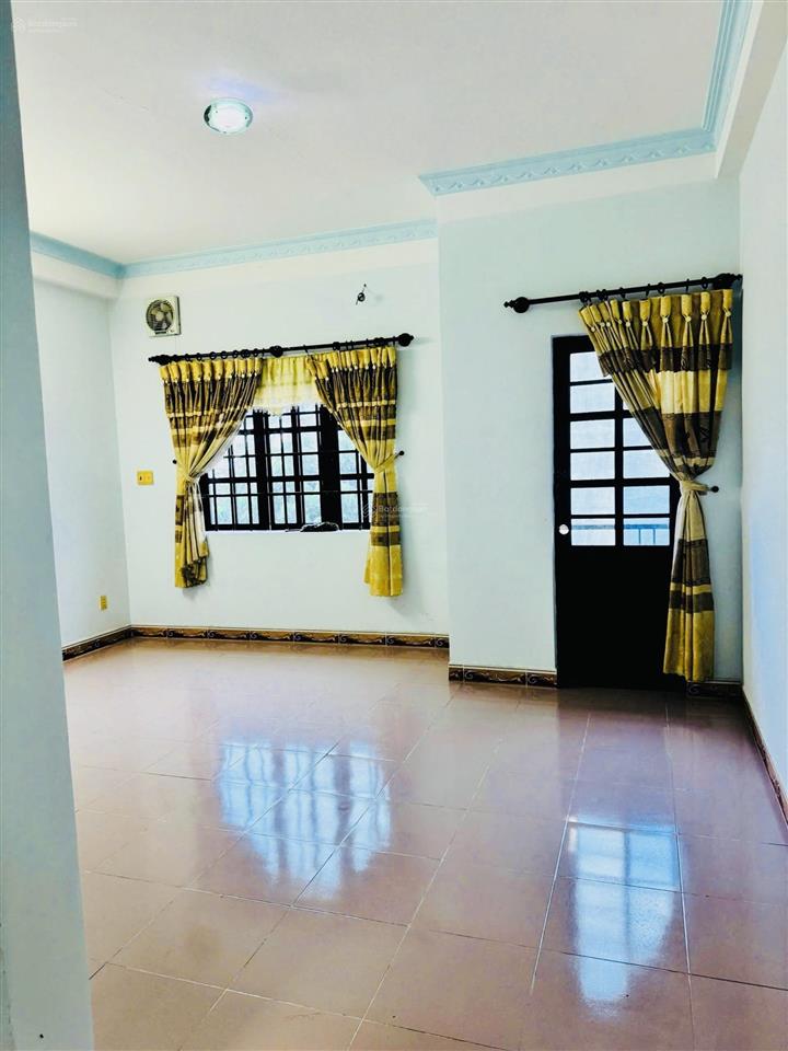 Chính chủ gửi bán nhanh căn nhà 3 lầu mt đường 49 phường bình trưng đông q2 cũ.tp hcm