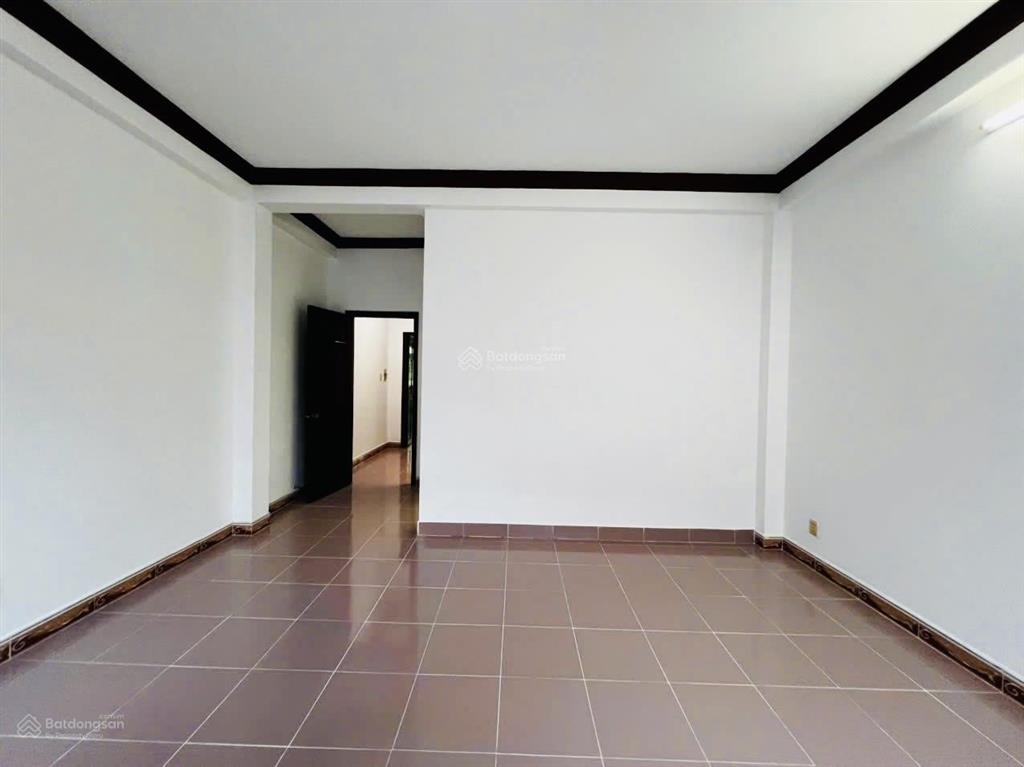 Chính chủ gửi bán nhanh căn nhà 3 lầu mt đường 49 phường bình trưng đông q2 cũ.tp hcm