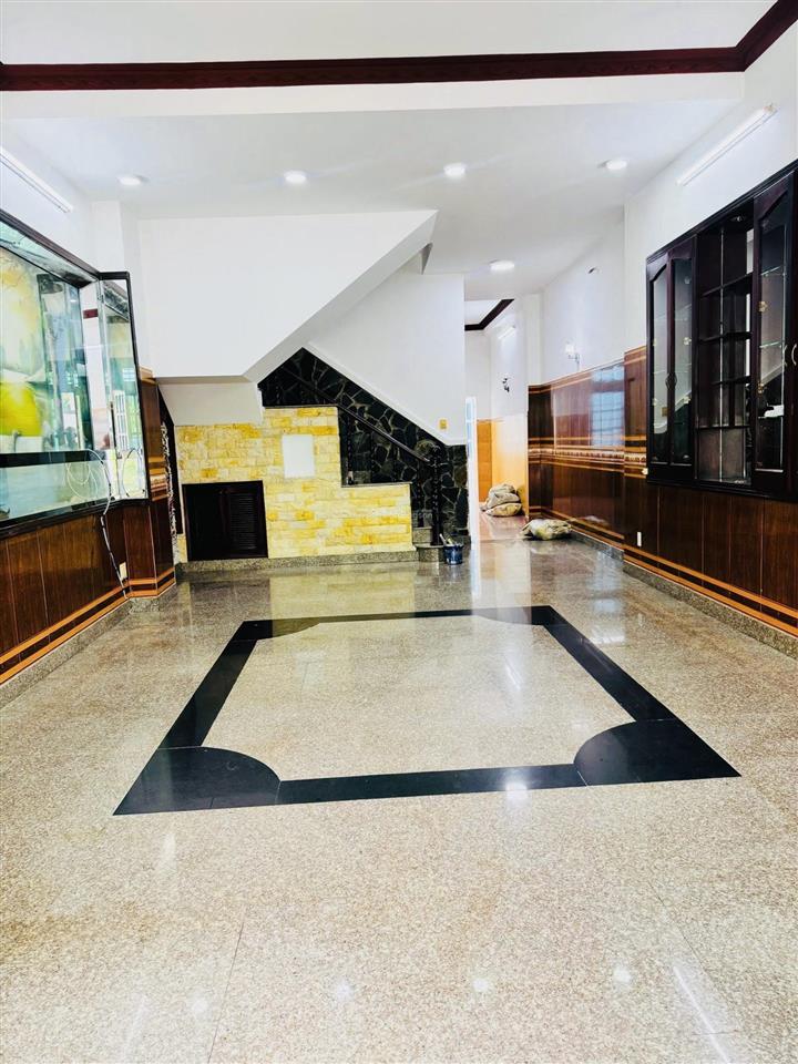Chính chủ gửi bán nhanh căn nhà 3 lầu mt đường 49 phường bình trưng đông q2 cũ.tp hcm