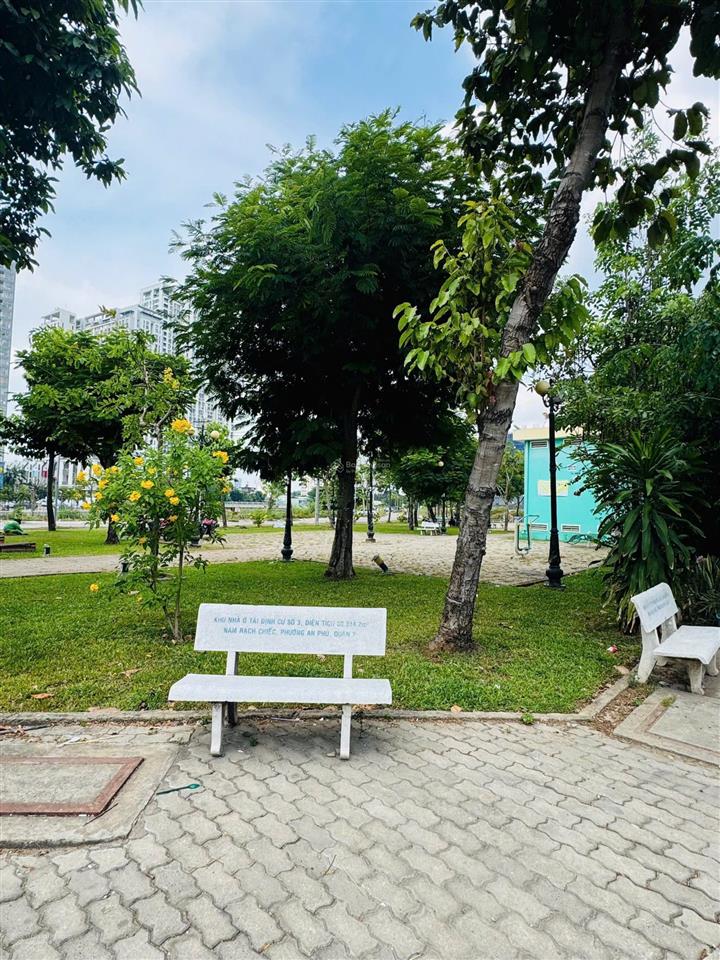 Chính chủ gửi bán nhanh lô đất đẹp góc 2mt trục đường chính phường an phú q2 cũ tp hcm