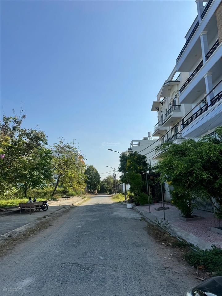 Chính chủ gửi bán nhanh lô đất khu dự án sài gòn chợ lớn khu vực đường phạm thế hiển, phường 7, q8