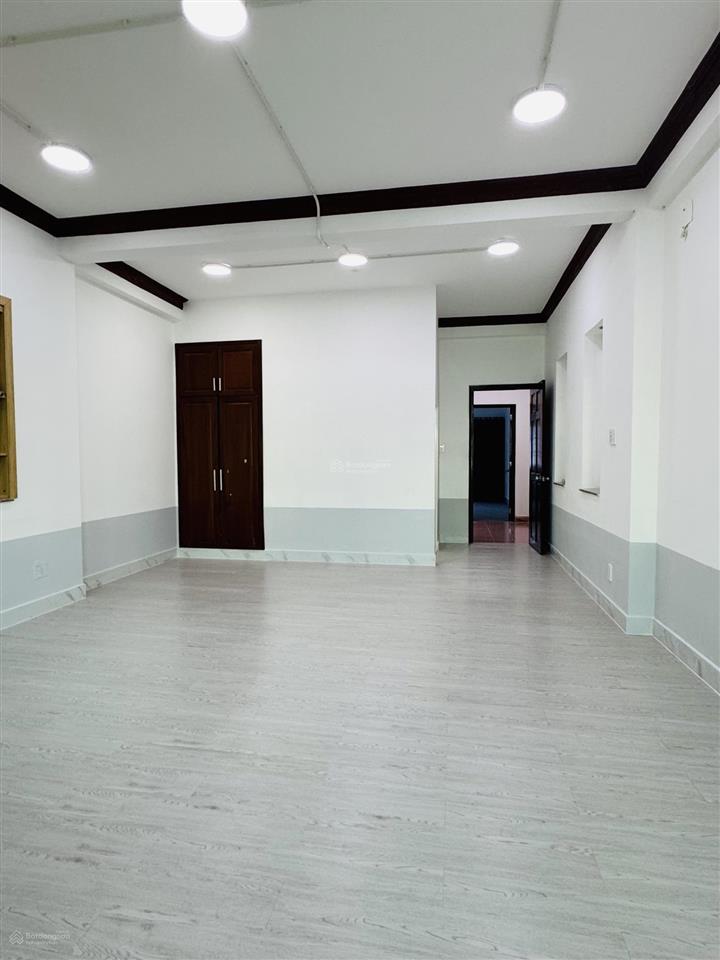 Chính chủ gửi bán nhà 3 lầu mt đường 49 p. bình trưng đông q2 cũ tp hcm
