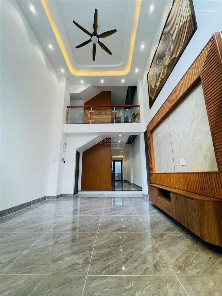 Chính gửi bán căn nhà đẹp phường bình trưng tp hcm