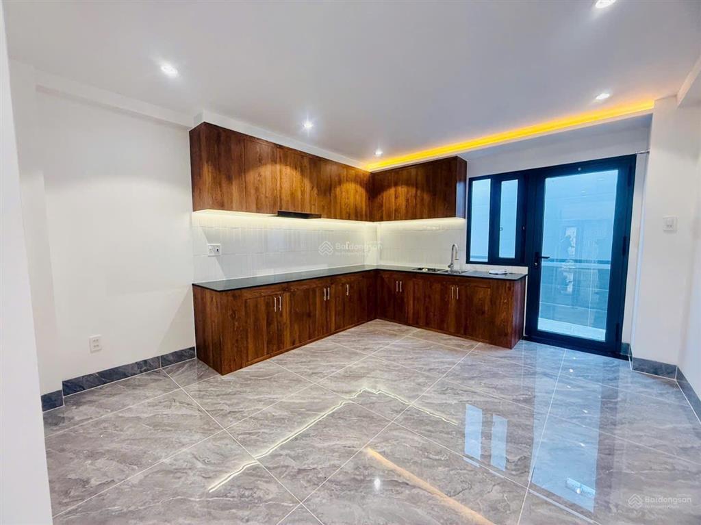 Chính gửi bán căn nhà đẹp phường bình trưng tp hcm