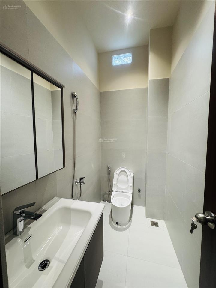 Chính chủ gửi bán nhà 1 lầu mặt đường thông xe ô tô ra nguyễn duy trinh, phường bình trưng, tp hcm
