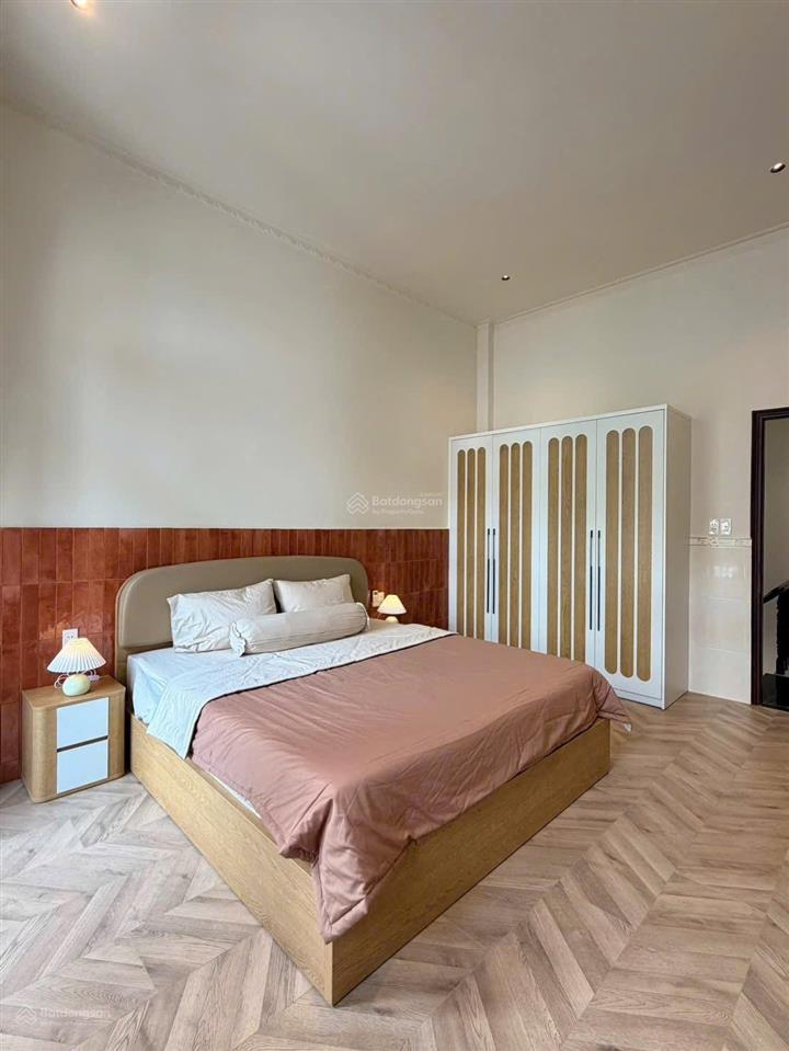 Chính chủ gửi bán nhà 1 lầu mặt đường thông xe ô tô ra nguyễn duy trinh, phường bình trưng, tp hcm