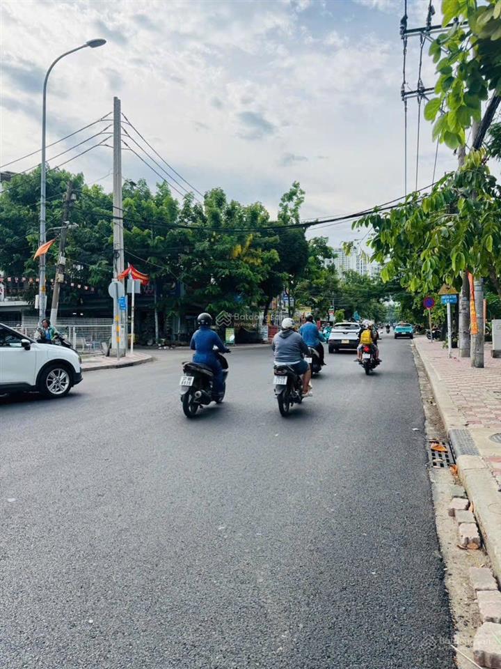 Cần bán lô đất góc 2mt đường 28 ra lê văn thịnh phường cát lái q2 cũ tp. hồ chí minh