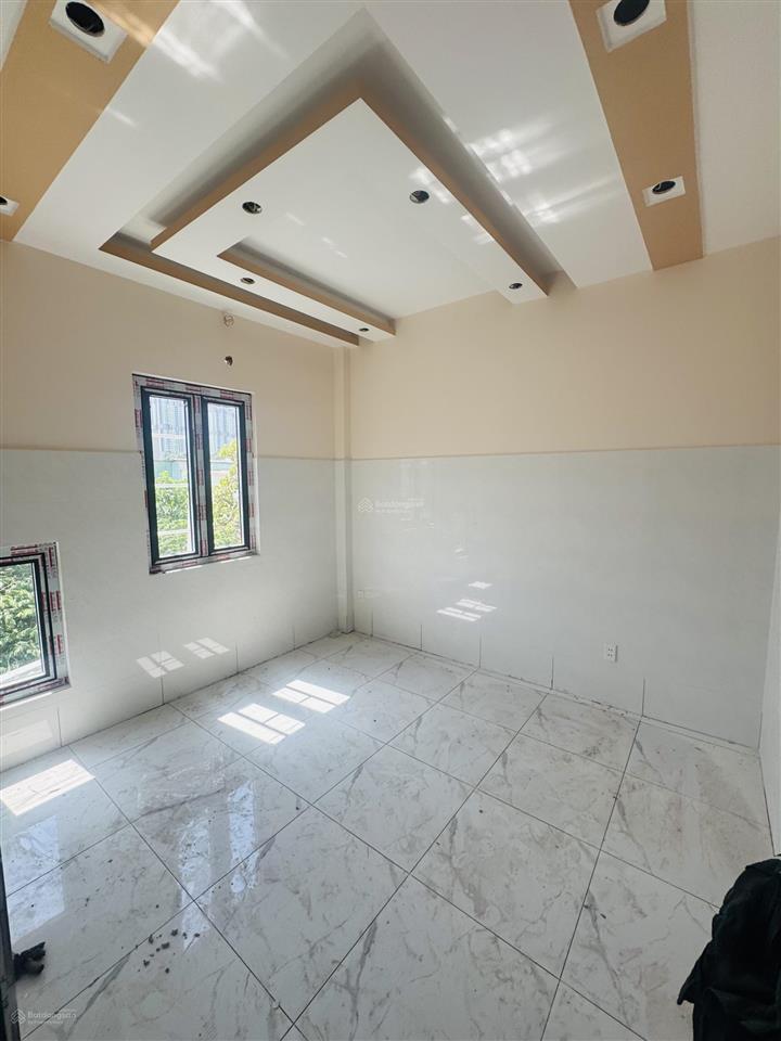 Chính chủ gửi bán căn nhà đẹp đường xe ô tô phường thạnh mỹ lợi q2 cũ tp hcm