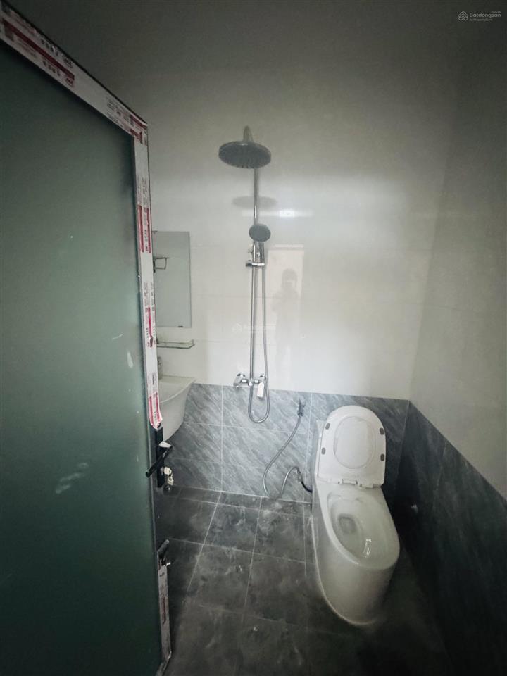 Chính chủ gửi bán căn nhà đẹp đường xe ô tô phường thạnh mỹ lợi q2 cũ tp hcm