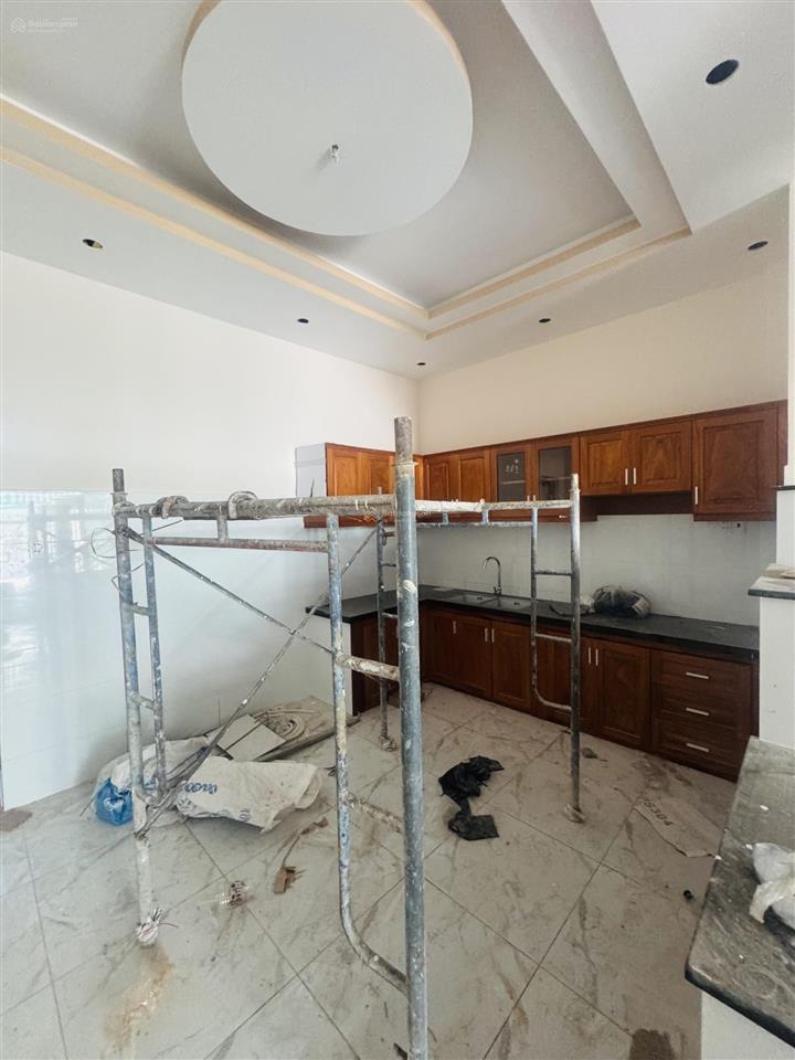 Chính chủ gửi bán căn nhà đẹp đường xe ô tô phường thạnh mỹ lợi q2 cũ tp hcm