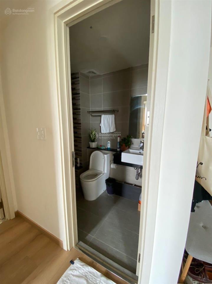 Cho thuê căn krista 2pn có nội thất giá chỉ 12.5 dọn vào ở ngay.  0902 306 ***