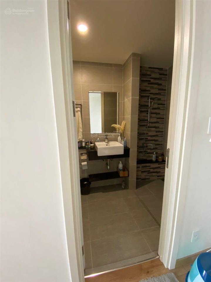 Cho thuê căn krista 2pn có nội thất giá chỉ 12.5 dọn vào ở ngay.  0902 306 ***