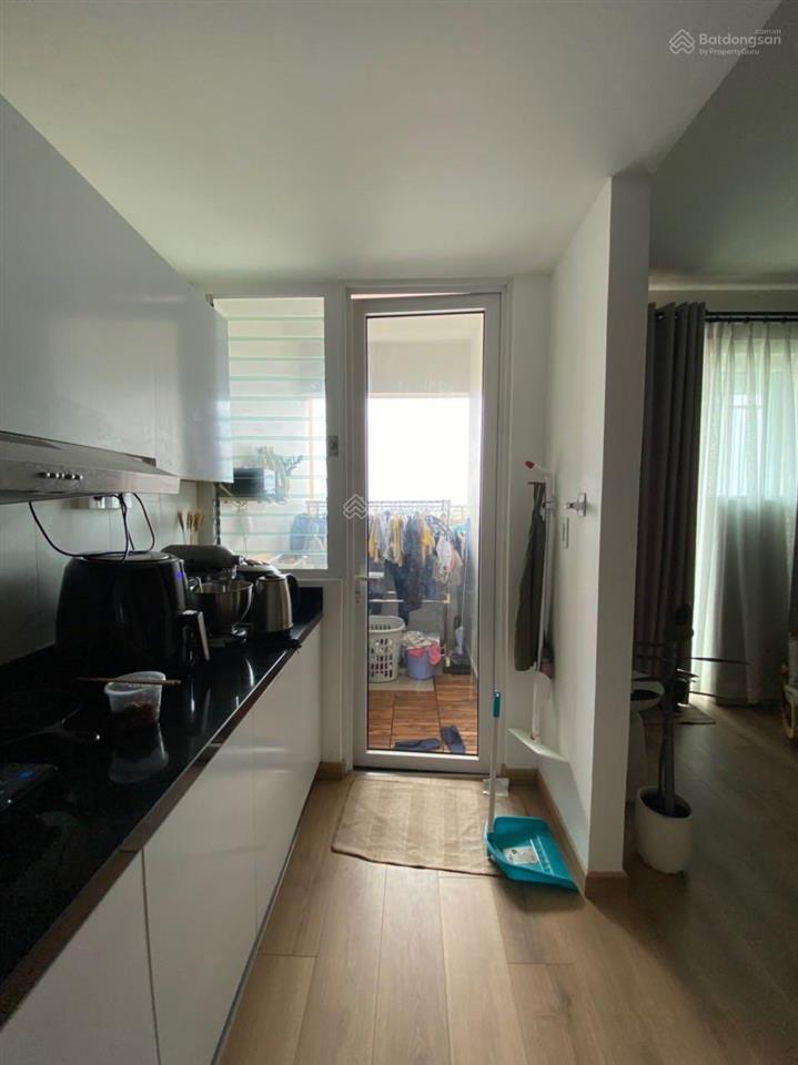 Cho thuê căn krista 2pn có nội thất giá chỉ 12.5 dọn vào ở ngay.  0902 306 ***