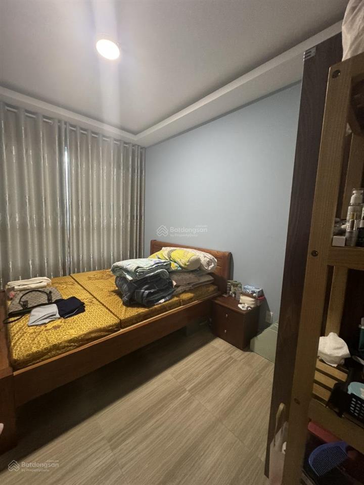 Cho thuê chung cư krisvue q.2 3pn giá từ 15tr full nội thất nhà mới sạch đẹp.  0902 306 ***