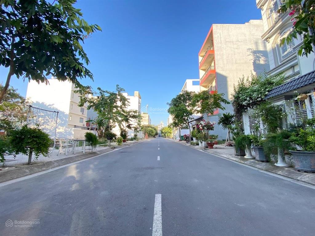 Bán nhà 1 trệt 3 lầu đang làm chdv tại cát lái, quận 2 có sẵn dòng tiền, giá chỉ 13.8 tỷ có tl
