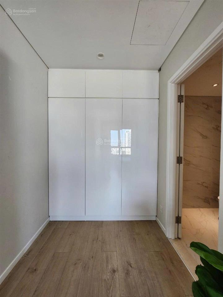 Bán căn hộ 2 phòng ngủ đảo kim cương, view sông sài gòn, cầu phú mỹ, hướng đông nam mát mẻ