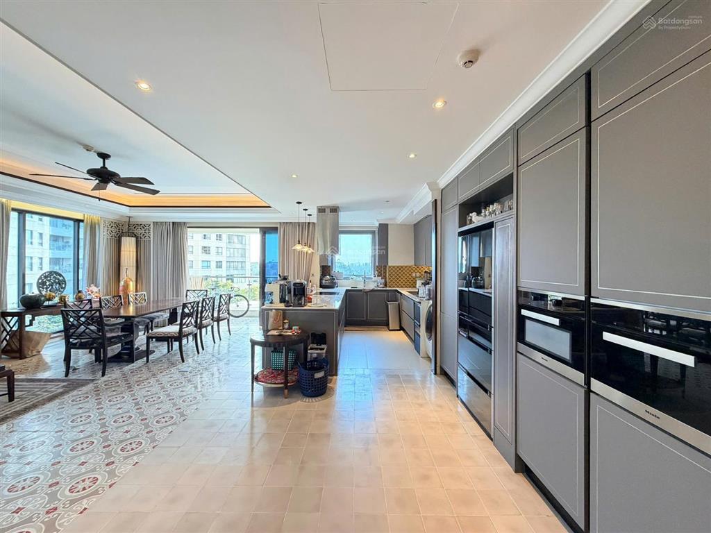 Bán căn hộ 3 phòng ngủ đảo kim cương quận 2, diện tích lớn 142 m2, view sông, yên tĩnh, mát mẻ