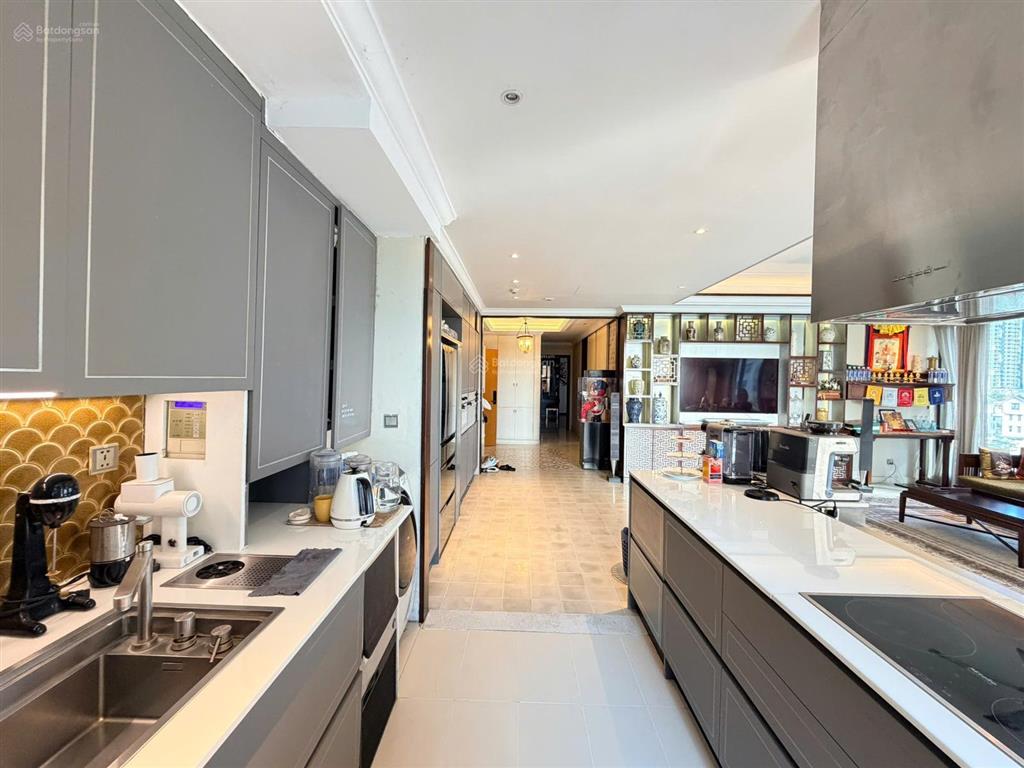 Bán căn hộ 3 phòng ngủ đảo kim cương quận 2, diện tích lớn 142 m2, view sông, yên tĩnh, mát mẻ