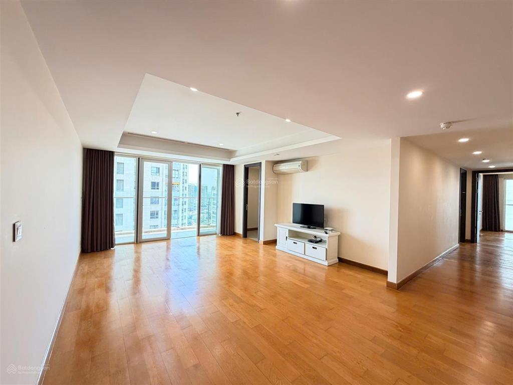 Bán duplex đảo kim cương quận 2, diện tích 397 m2, nhà đã có sổ hồng, giá tốt