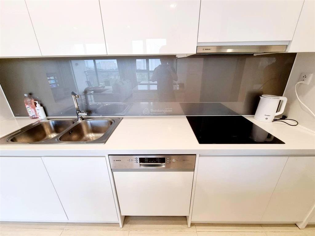 Bán căn hộ 2 phòng ngủ đảo kim cương quận 2, diện tích 91 m2, view sông sài gòn, quận 1