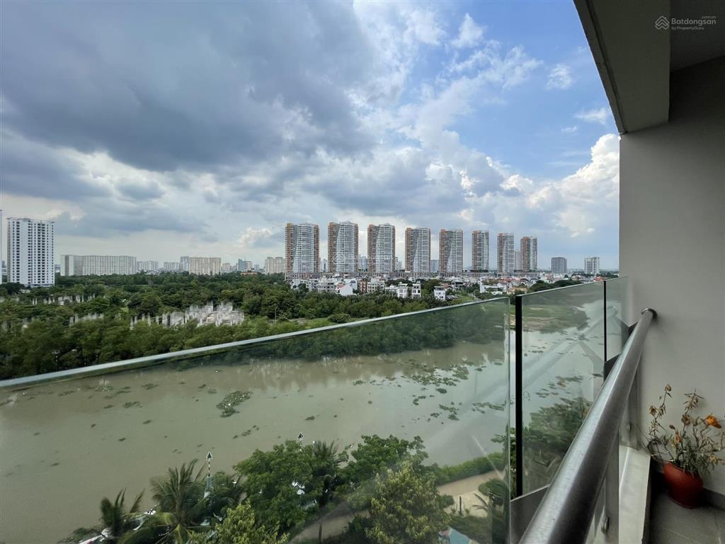 Cho thuê căn hộ 3 phòng ngủ đảo kim cương quận 2, diện tích 137 m2, view sông, nội thất đẹp
