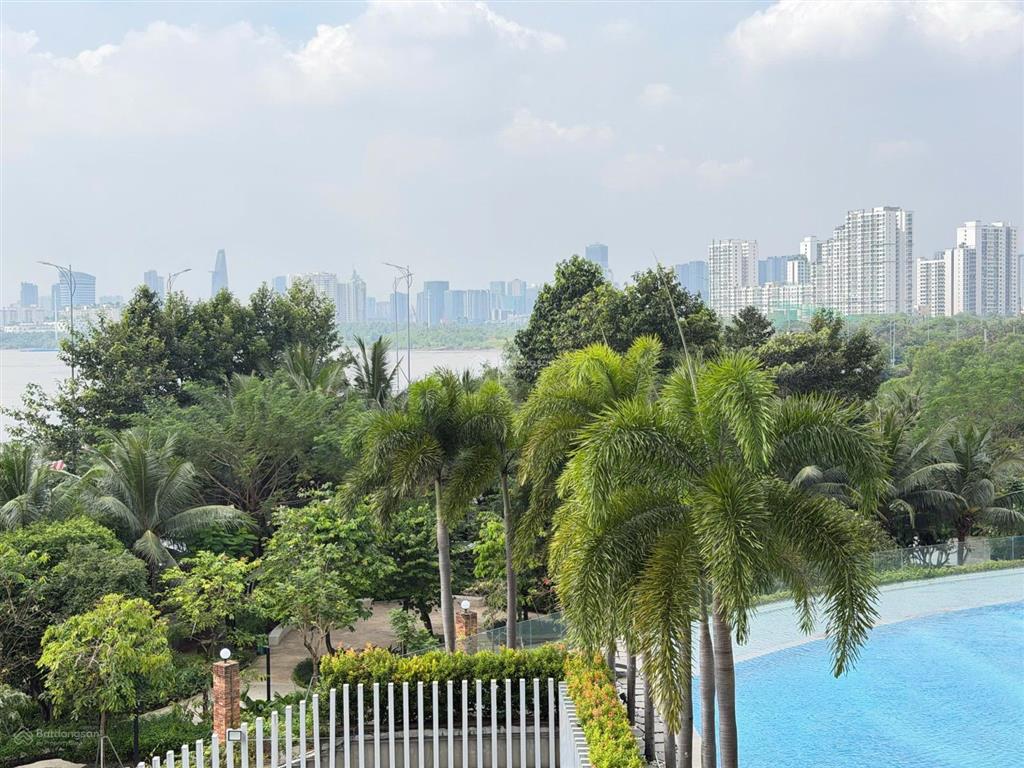 Bán căn hộ 2 phòng ngủ đảo kim cương quận 2, diện tích 125 m2, view sông sài gòn, quận 1