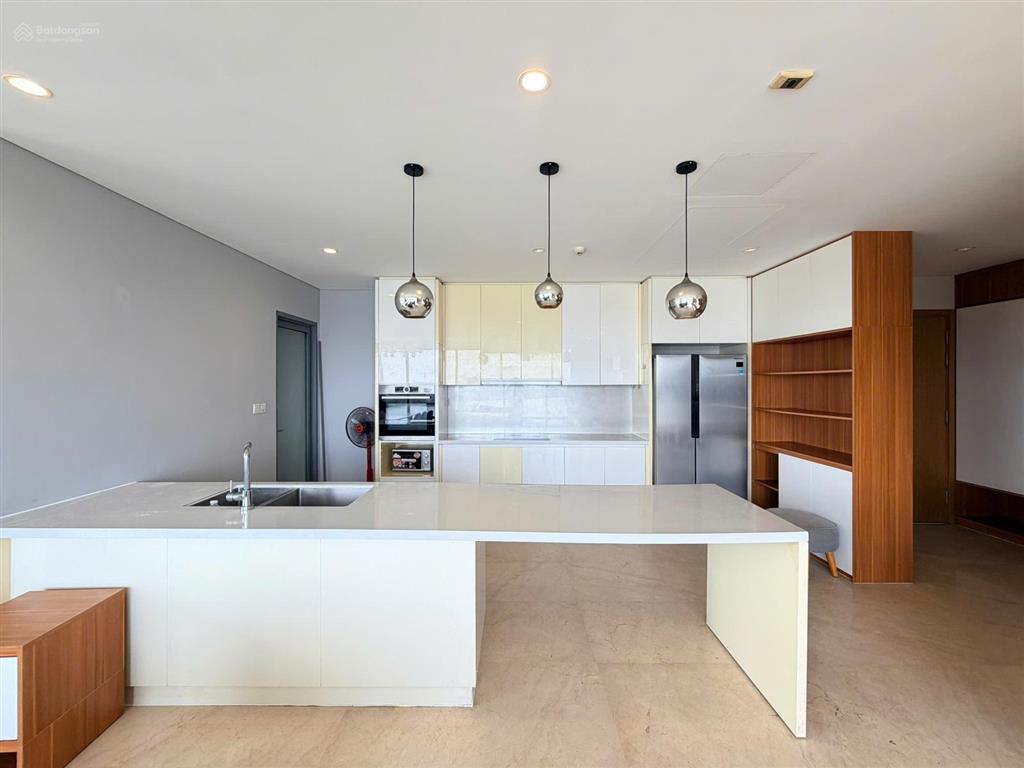 Cho thuê căn hộ 4 phòng ngủ đảo kim cương quận 2, diện tích 169m2, nội thất đẹp, view sông, quận 1