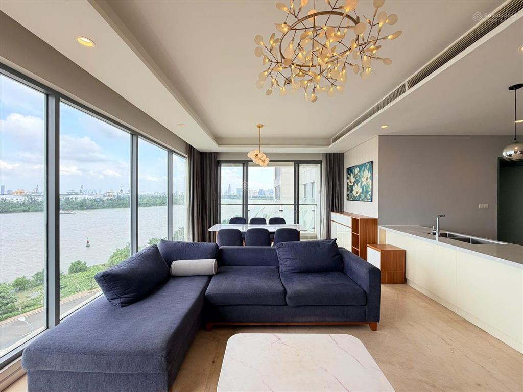 Cho thuê căn hộ 4 phòng ngủ đảo kim cương quận 2, diện tích 169m2, nội thất đẹp, view sông, quận 1