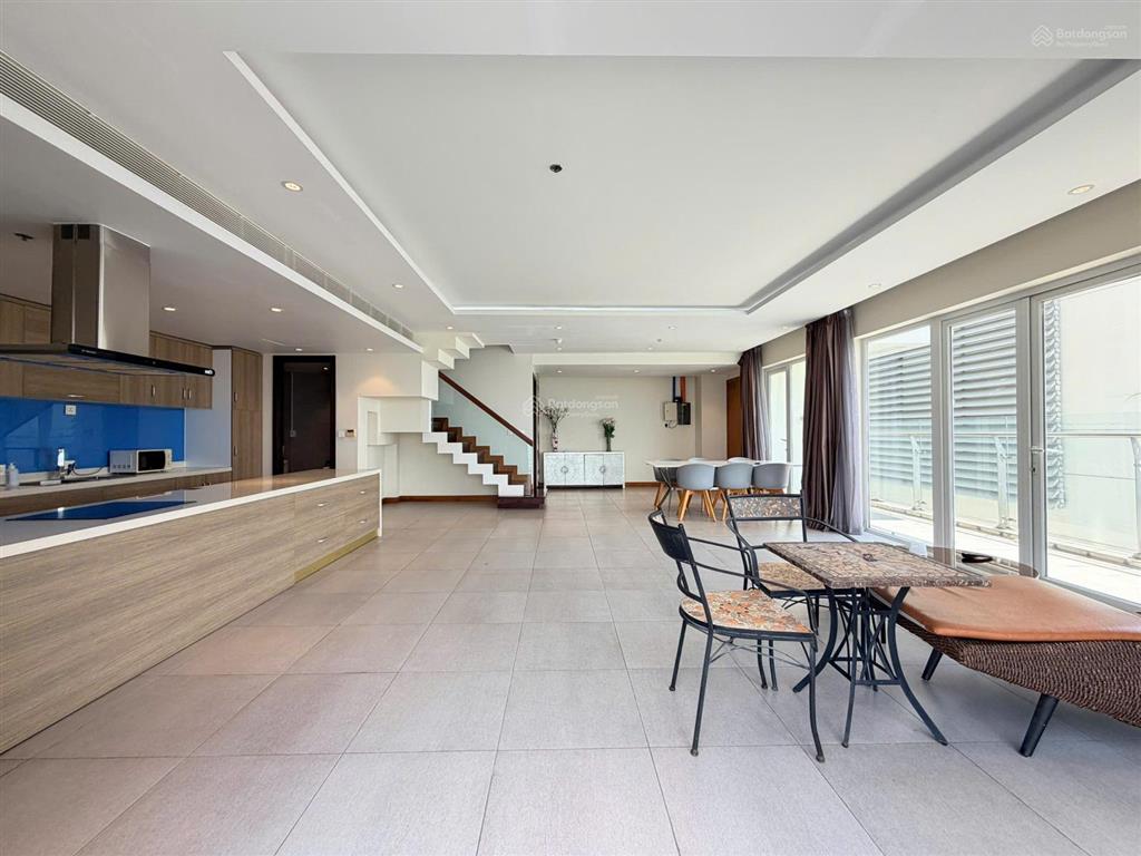 Cho thuê căn hộ 3 phòng ngủ đảo kim cương, diện tích lớn 231m2, ban công rộng, view sông, quận 1