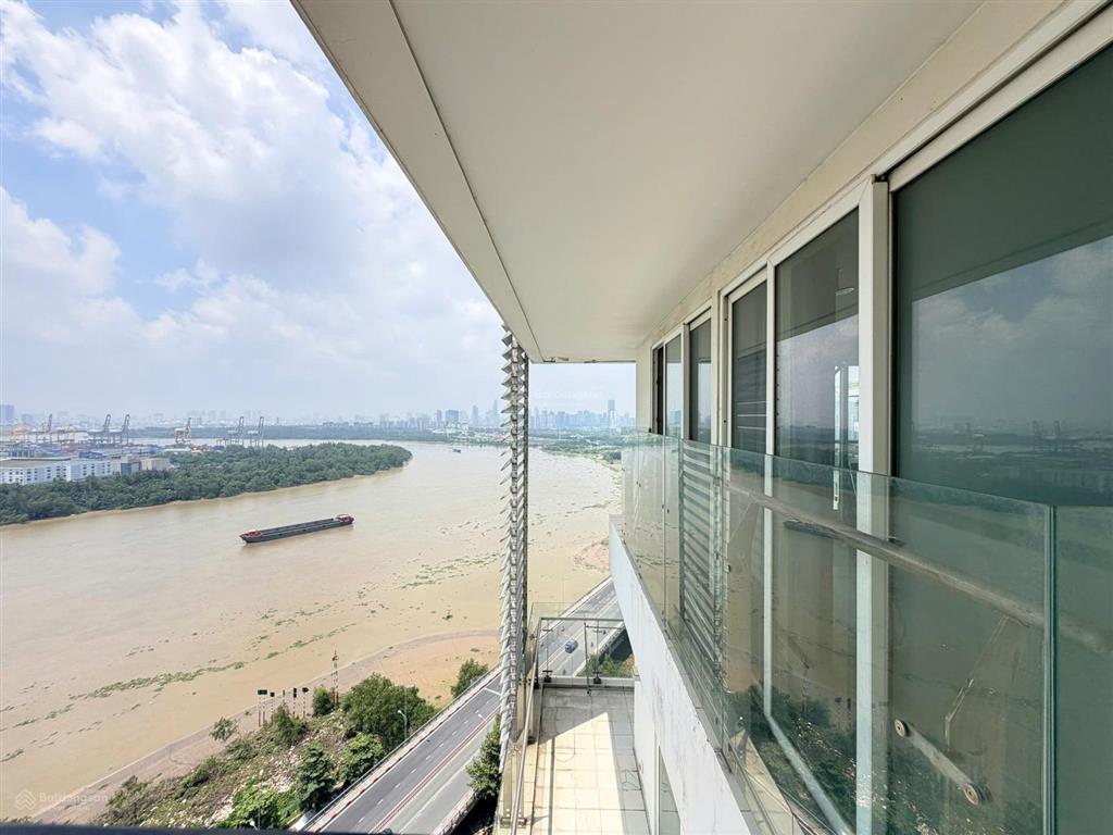 Cho thuê căn hộ 3 phòng ngủ đảo kim cương, diện tích lớn 231m2, ban công rộng, view sông, quận 1