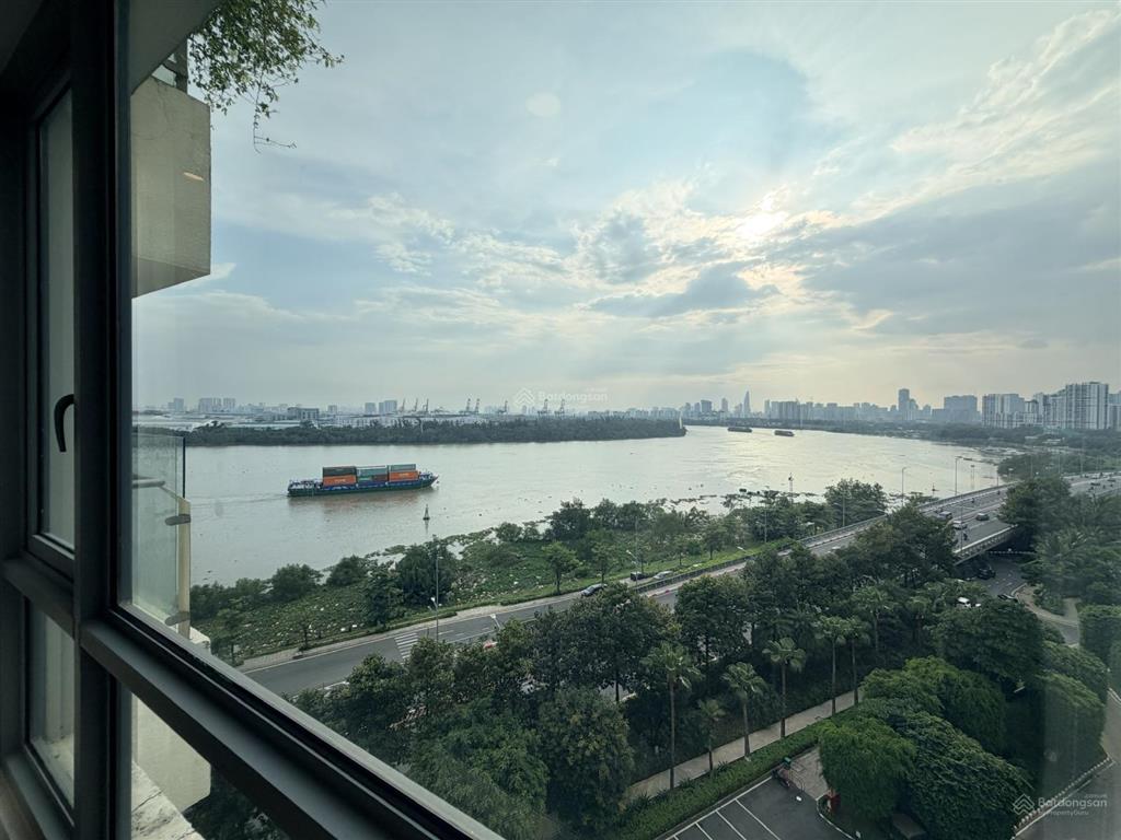 Cho thuê căn hộ 2 phòng ngủ đảo kim cương, 109m2, layout rất đẹp, view sông sài gòn, quận 1